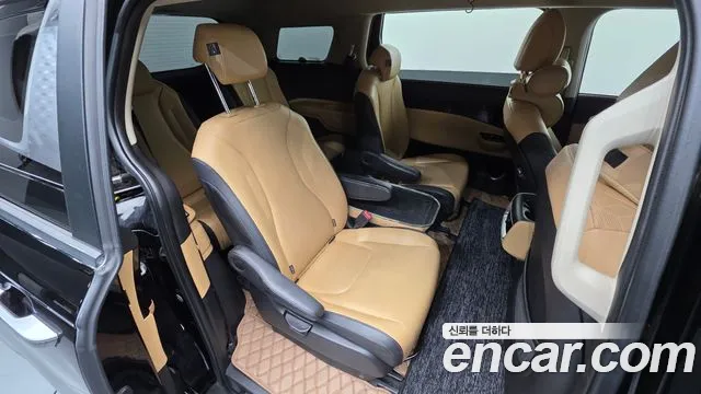 Kia Canival Carnival 4 поколение 9 мест Prestige — Фото автомобиля 19