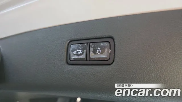 Genesis GV80 — Фото автомобиля 30