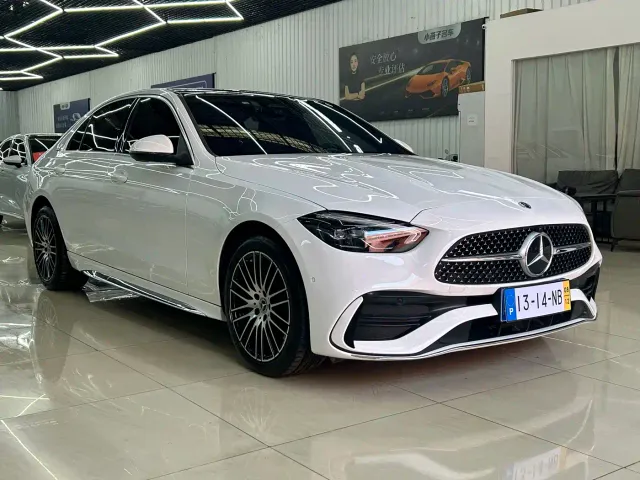 Mercedes-Benz C-Class — Фото автомобиля 3