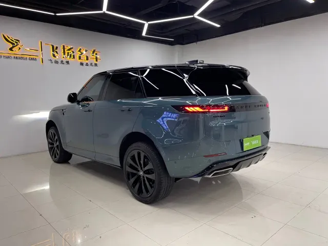 Land Rover Range Rover Sport — Фото автомобиля 21