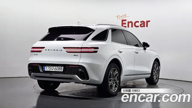 Genesis GV70 — Фото автомобиля 2