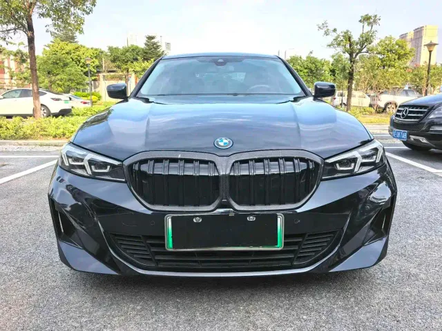 BMW i3 — Фото автомобиля 3