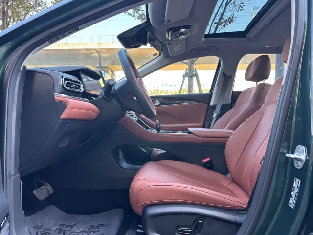 Geely Emgrand — Фото автомобиля 4
