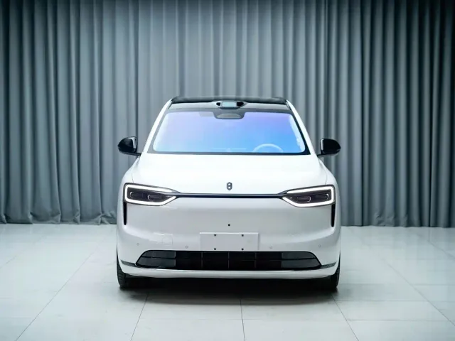 Aito M7 — Фото автомобиля 2