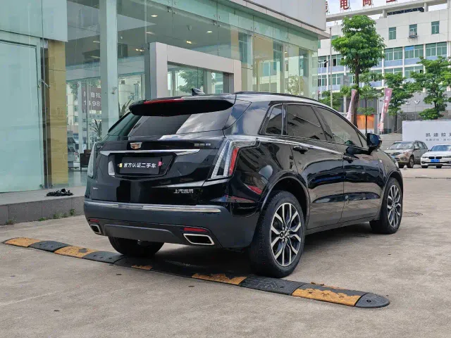 Cadillac XT5 — Фото автомобиля 4