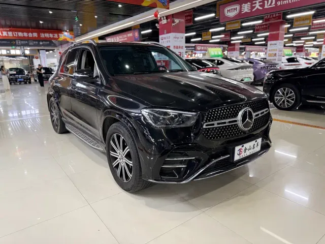 Mercedes-Benz GLE-Class — Фото автомобиля 3