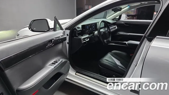 Hyundai Grandeur GN7 — Фото автомобиля 10