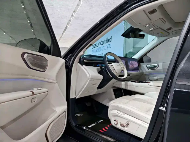 Lynk & Co 900 — Фото автомобиля 3