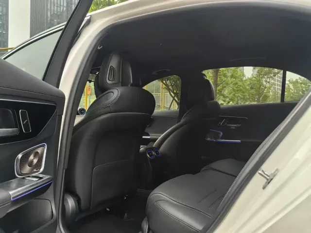 Mercedes-Benz C-Class — Фото автомобиля 8
