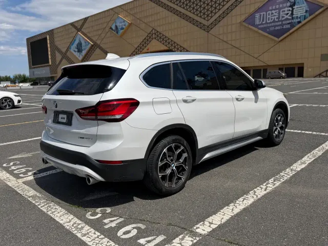 BMW X1 — Фото автомобиля 4