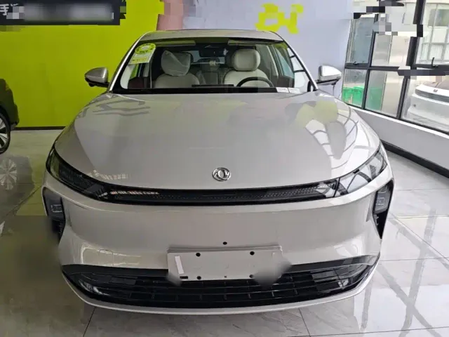 Dongfeng Aeolus L8 — Фото автомобиля 2
