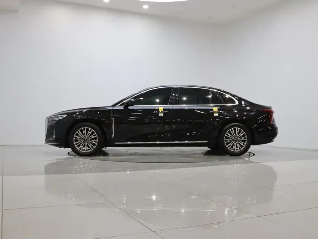 Hongqi H5 — Фото автомобиля 8