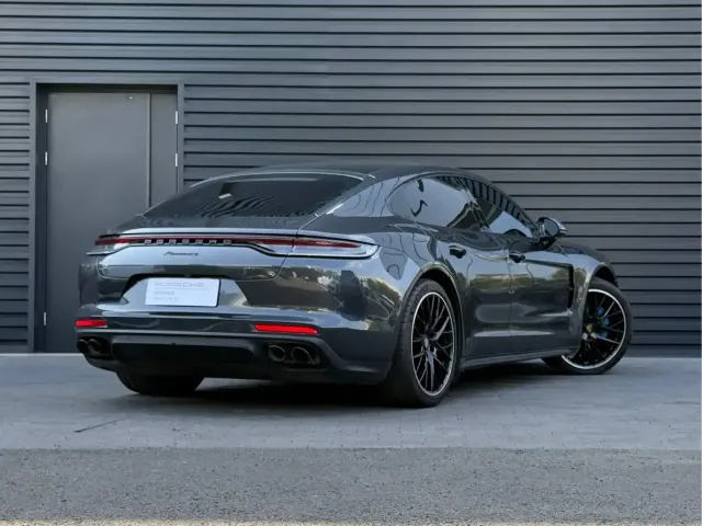 Porsche Panamera — Фото автомобиля 2