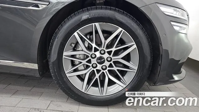 Genesis G80 RG3 — Фото автомобиля 21