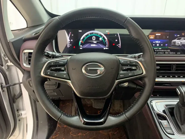 GAC Trumpchi M6 — Фото автомобиля 13
