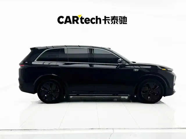 Li Auto L8 — Фото автомобиля 5