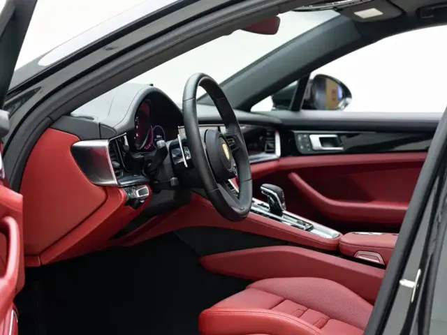 Porsche Panamera — Фото автомобиля 9