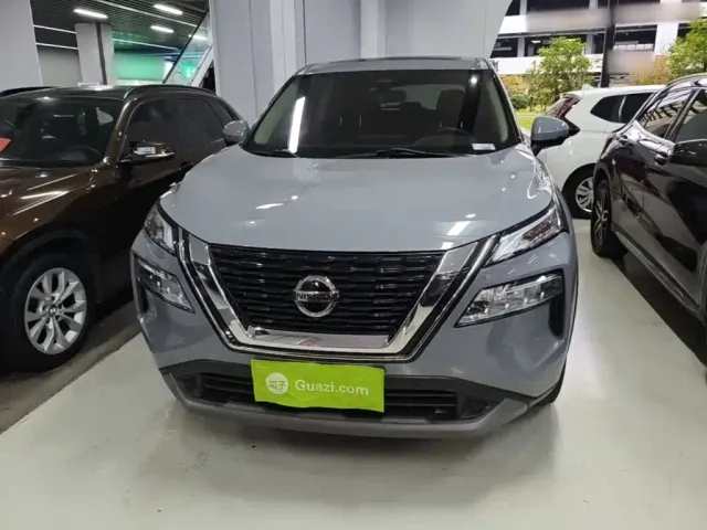 Nissan X-Trail — Фото автомобиля 2