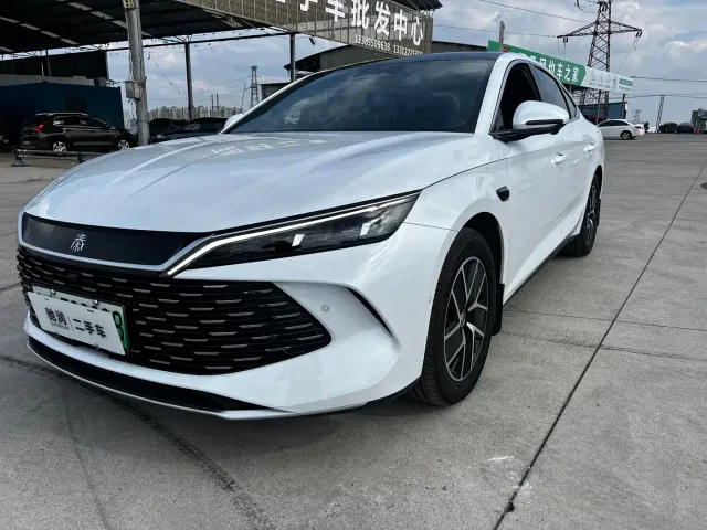 Фотография автомобиля — BYD Qin L