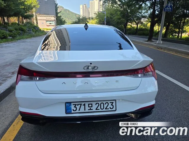 Hyundai Avante CN7 — Фото автомобиля 6