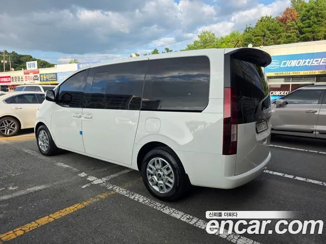 Hyundai Staria — Фото автомобиля 2