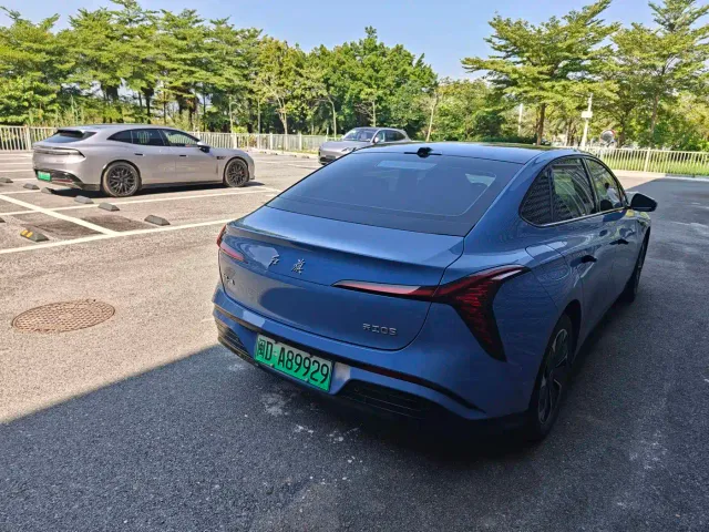 Hongqi Tiangong 05 — Фото автомобиля 4