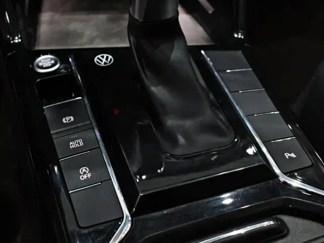 Volkswagen Passat — Фото автомобиля 8