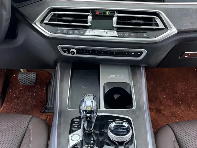 BMW X5 — Фото автомобиля 7