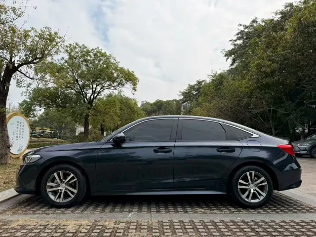 Honda Civic — Фото автомобиля 4