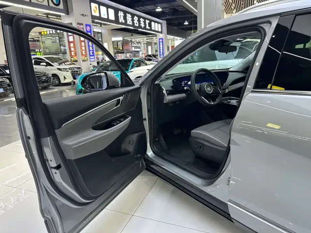 Buick E5 — Фото автомобиля 6