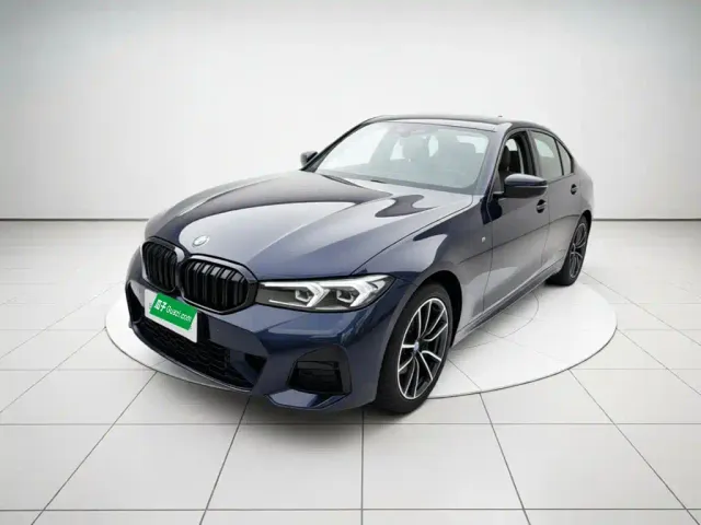 Фотография автомобиля — BMW 3 Series