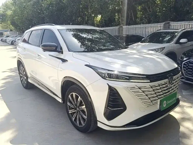Changan CS75 Plus — Фото автомобиля 3