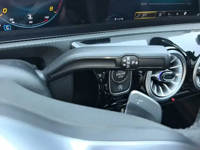 Mercedes-Benz A-Class — Фото автомобиля 13