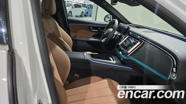Mercedes-Benz E-Class — Фото автомобиля 6