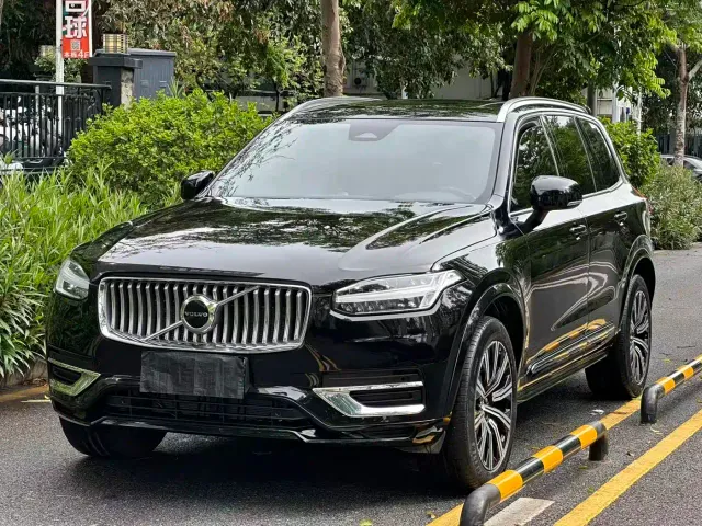 Фотография автомобиля — Volvo XC90