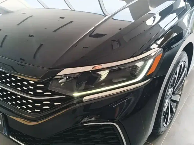 Volkswagen Passat — Фото автомобиля 23