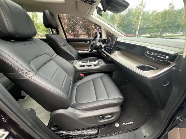 GAC Trumpchi E8 — Фото автомобиля 14