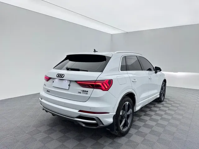 Audi Q3 — Фото автомобиля 6
