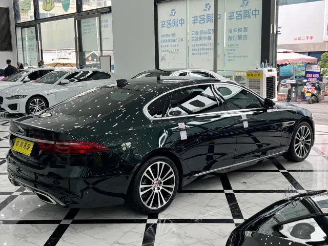 Jaguar XFL — Фото автомобиля 15