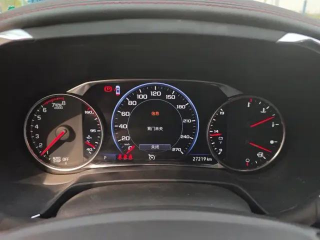Chevrolet Trailblazer — Фото автомобиля 14