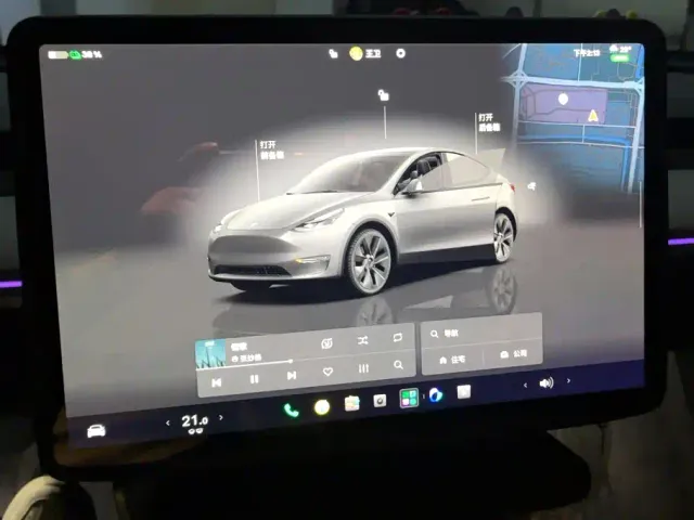 Tesla Model Y — Фото автомобиля 14
