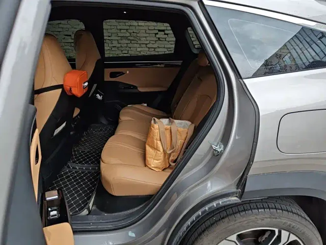 Geely Galaxy L7 — Фото автомобиля 18