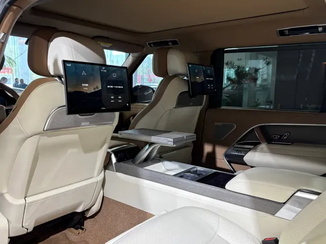 Land Rover Range Rover — Фото автомобиля 29