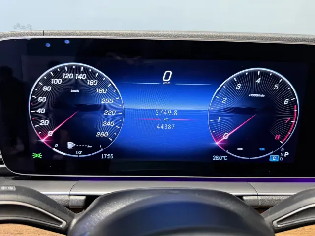 Mercedes-Benz GLE-Class — Фото автомобиля 15