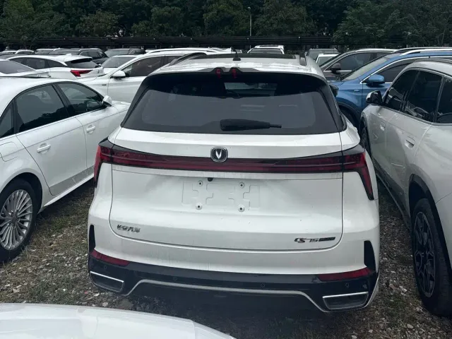 Changan CS75 Plus — Фото автомобиля 3