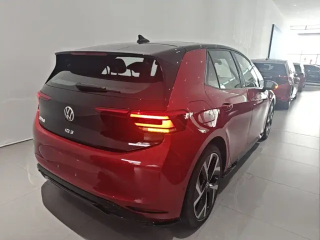 Volkswagen ID.3 — Фото автомобиля 6