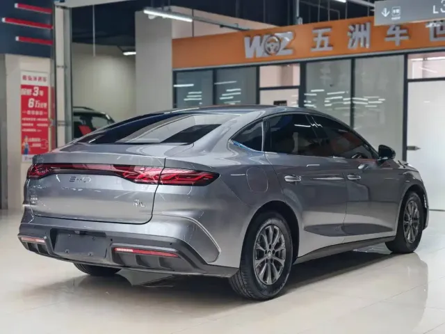 BYD Qin L — Фото автомобиля 6