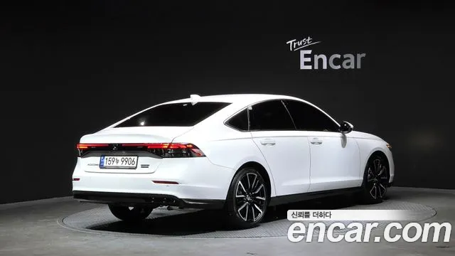 Honda Accord Generation 11 — Фото автомобиля 2