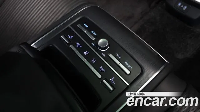 Hyundai Grandeur GN7 — Фото автомобиля 16
