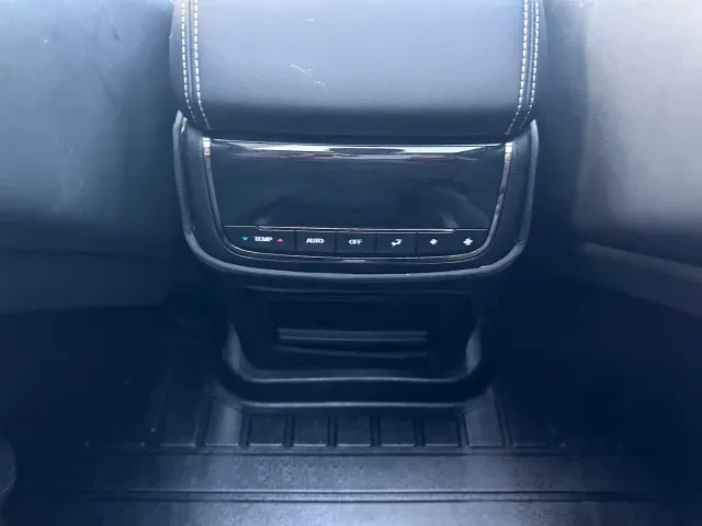 GAC Trumpchi GS8 — Фото автомобиля 13